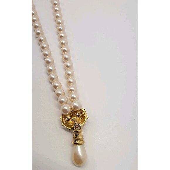 Vintage RICHELIEU Single Strand Faux Pearl Necklace w/Teardrop Estate‎ Find - Picture 6 of 11